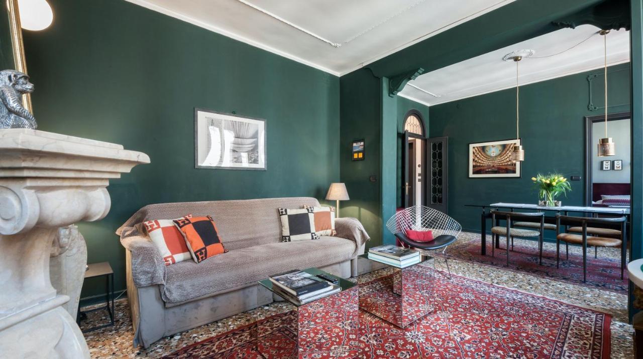 Stylish Renovated Apartment In The Heart Of The City Венеция Экстерьер фото
